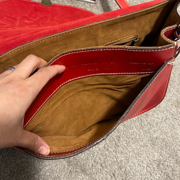 Patricia Nash Braidi red messenger crossbody bag - Picture 6 of 11